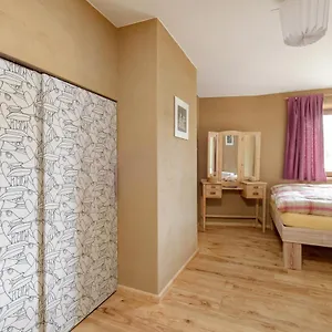 Kleine Auf Dem Land, Haus Hans Stepha Goessweinstein