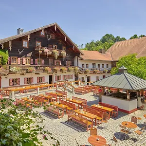 Gutshof Uttlau Haarbach